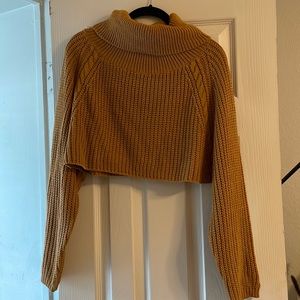Mustard crop sweater